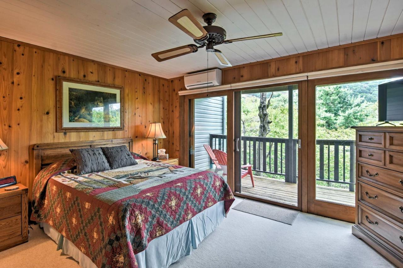 Beech Mountain Condo With Balcony, Walk To Resort! Exterior photo