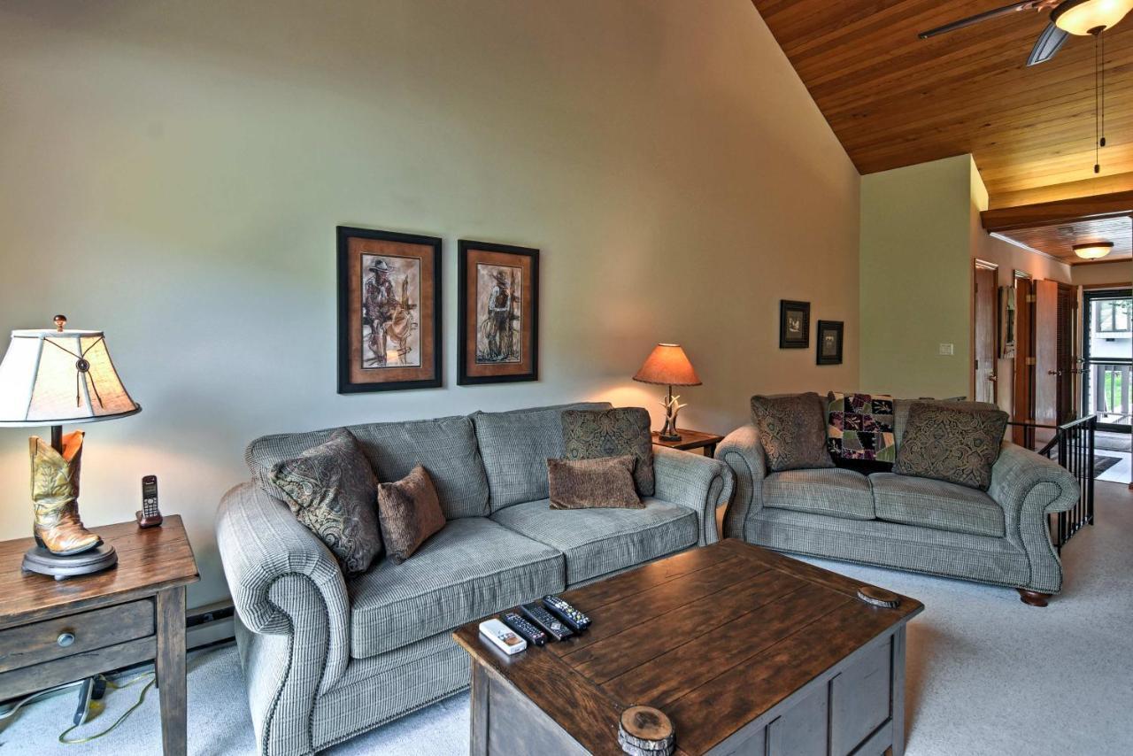 Beech Mountain Condo With Balcony, Walk To Resort! Exterior photo
