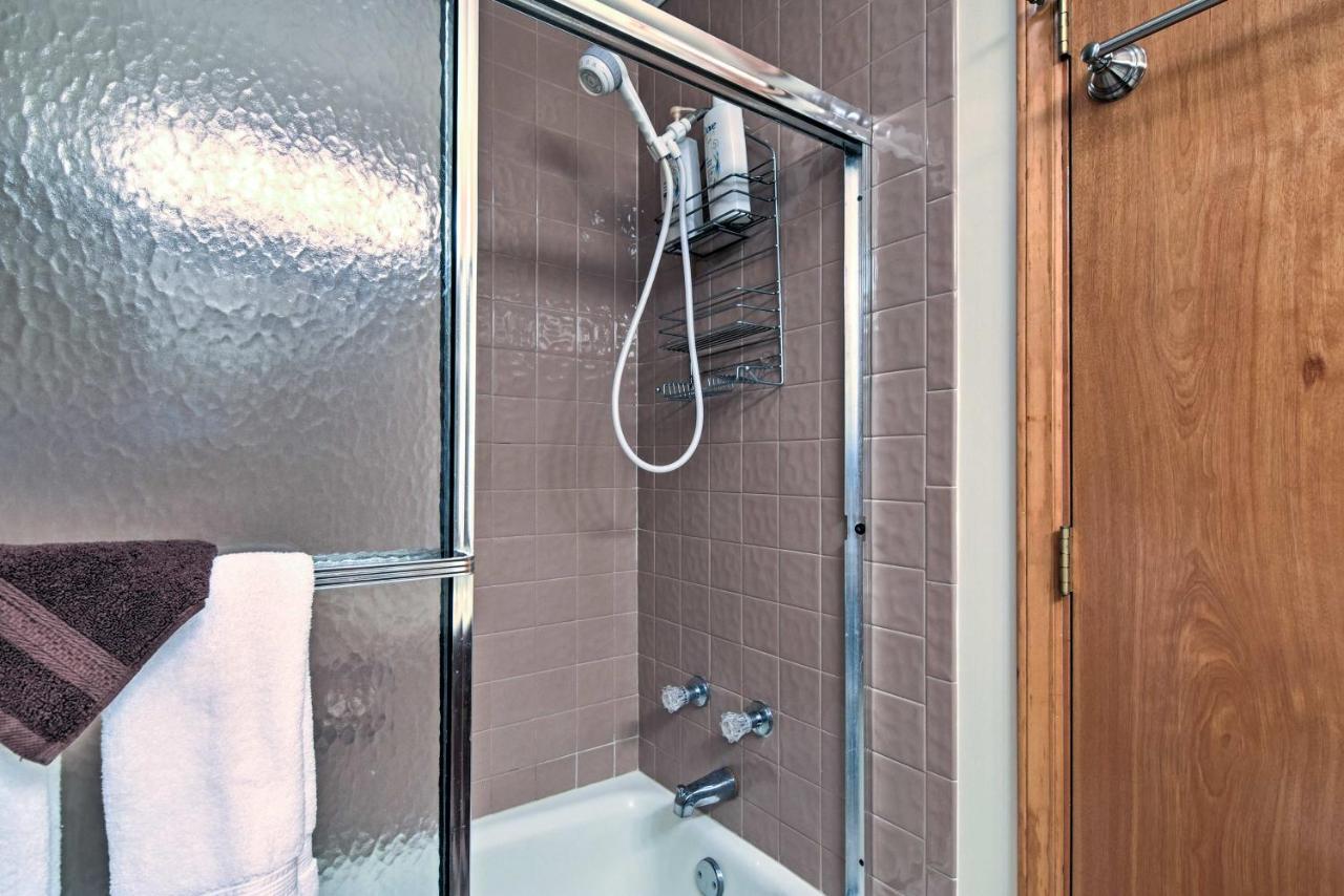 Beech Mountain Condo With Balcony, Walk To Resort! Exterior photo